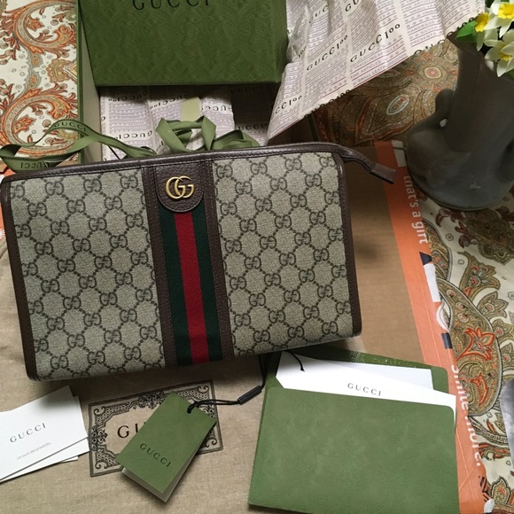 GUCCI ( NWT)